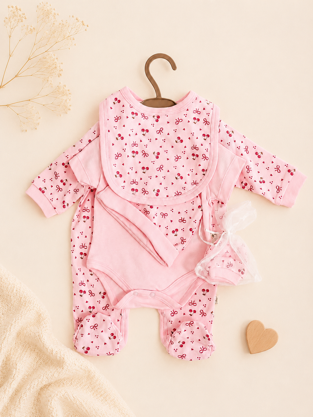 Višedjelni set za bebe - Trešnjice